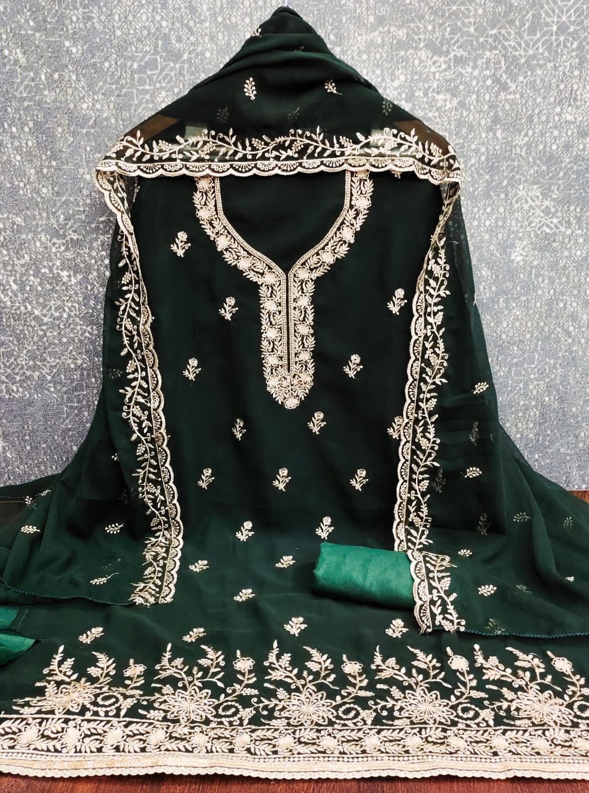 semi stitched ORIGINAL GEORGETTE WORK (2 MTR ) - Image 3