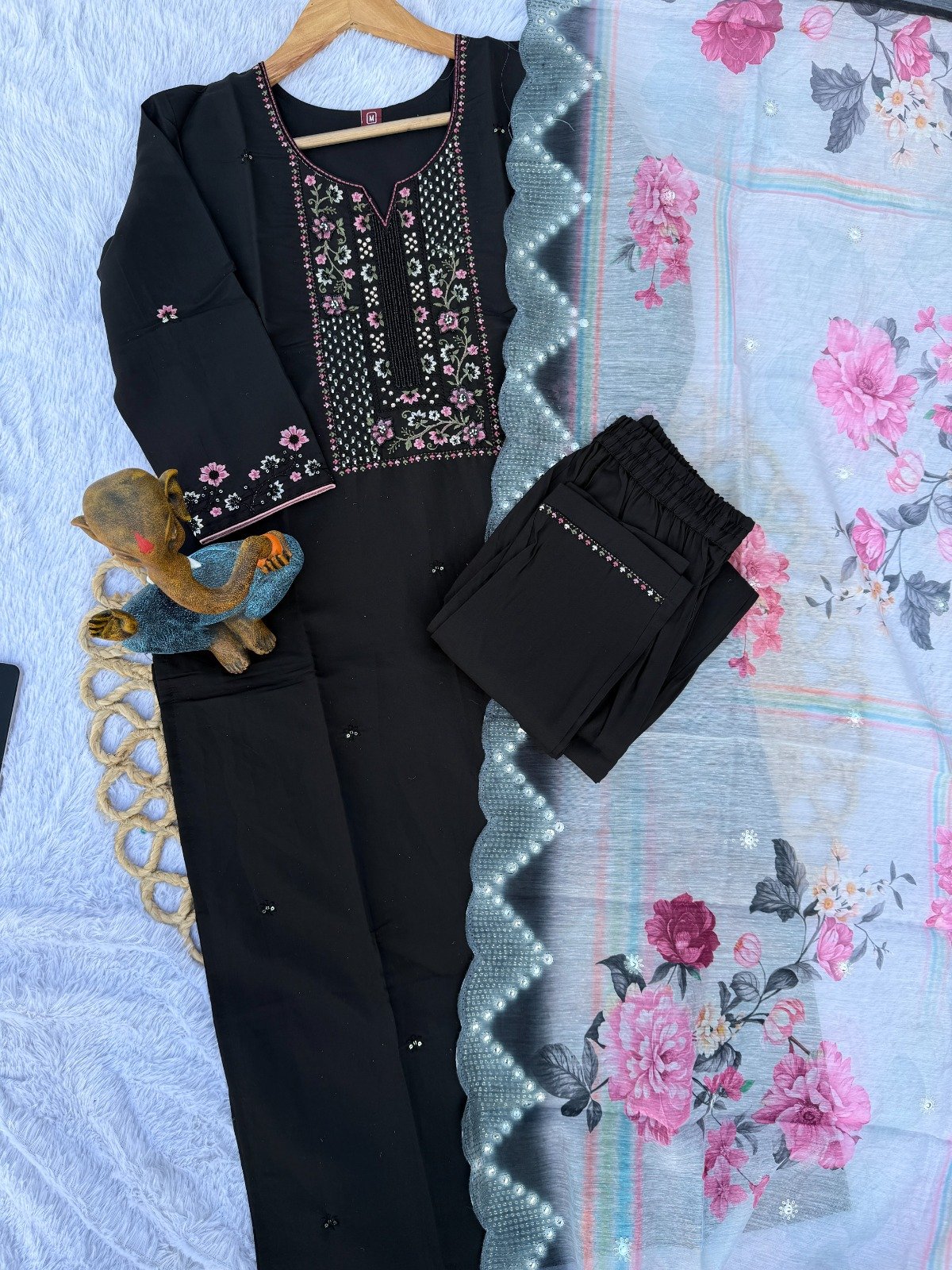 stitched AK-108 Perfect for festive gatherings, weddings & special occasions! - Image 4