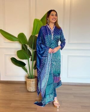 stitched MF  751 PRESERNTING NEW  STYLISH DESIGNER HEAVY  CODING  EMBROIDERY WORK WITH PENT  AK 751
