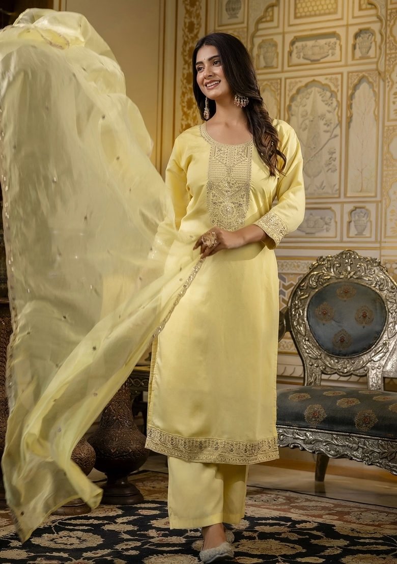 Lazuki fashion Present Gracefully modern, eternally classic — our Straight Kurti Pant Dupatta Set brings you the best of both worlds. Crafted for comfort and styled for versatility, it's a must-have for your summer wardrobe.