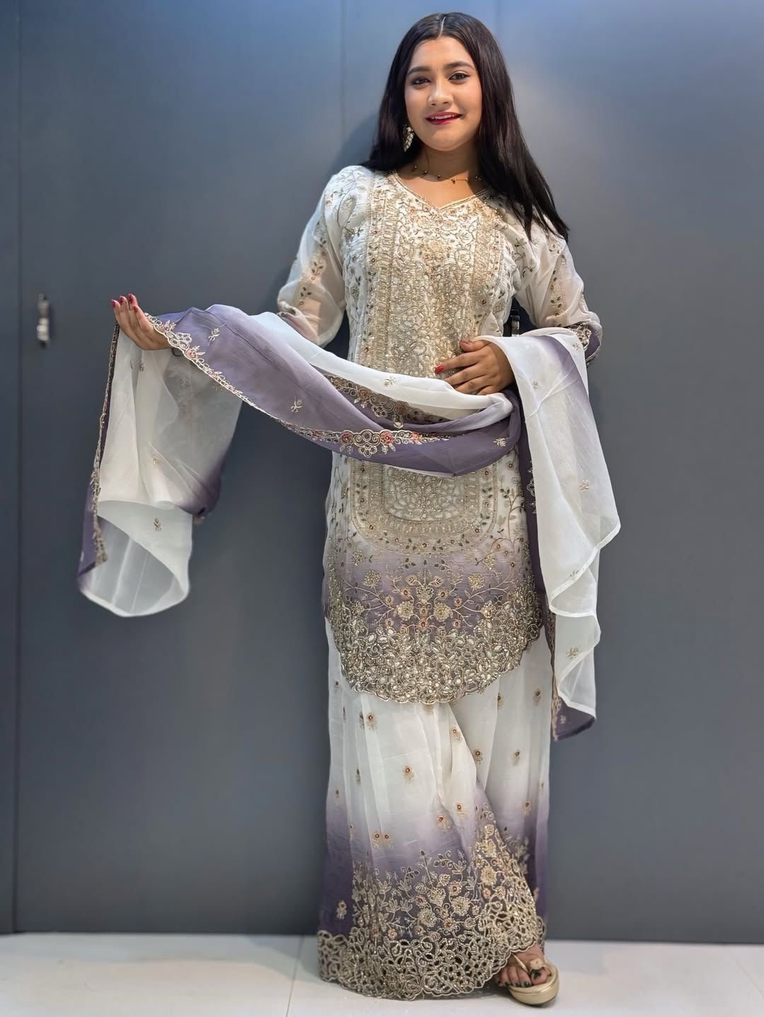 stitched NEW DESIGNER HEAVY DUAL TONE PEDING STAR GEORGETTE TOP PLAZZO & DUPATTA SET CODE :-AK-1722