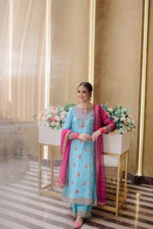 stitched AK 1443  ENHANCE THE BEAUTY OF YOUR WARDROBE WITH THIS NEWLY LAUNCHED KURTI & PLAZZO SET