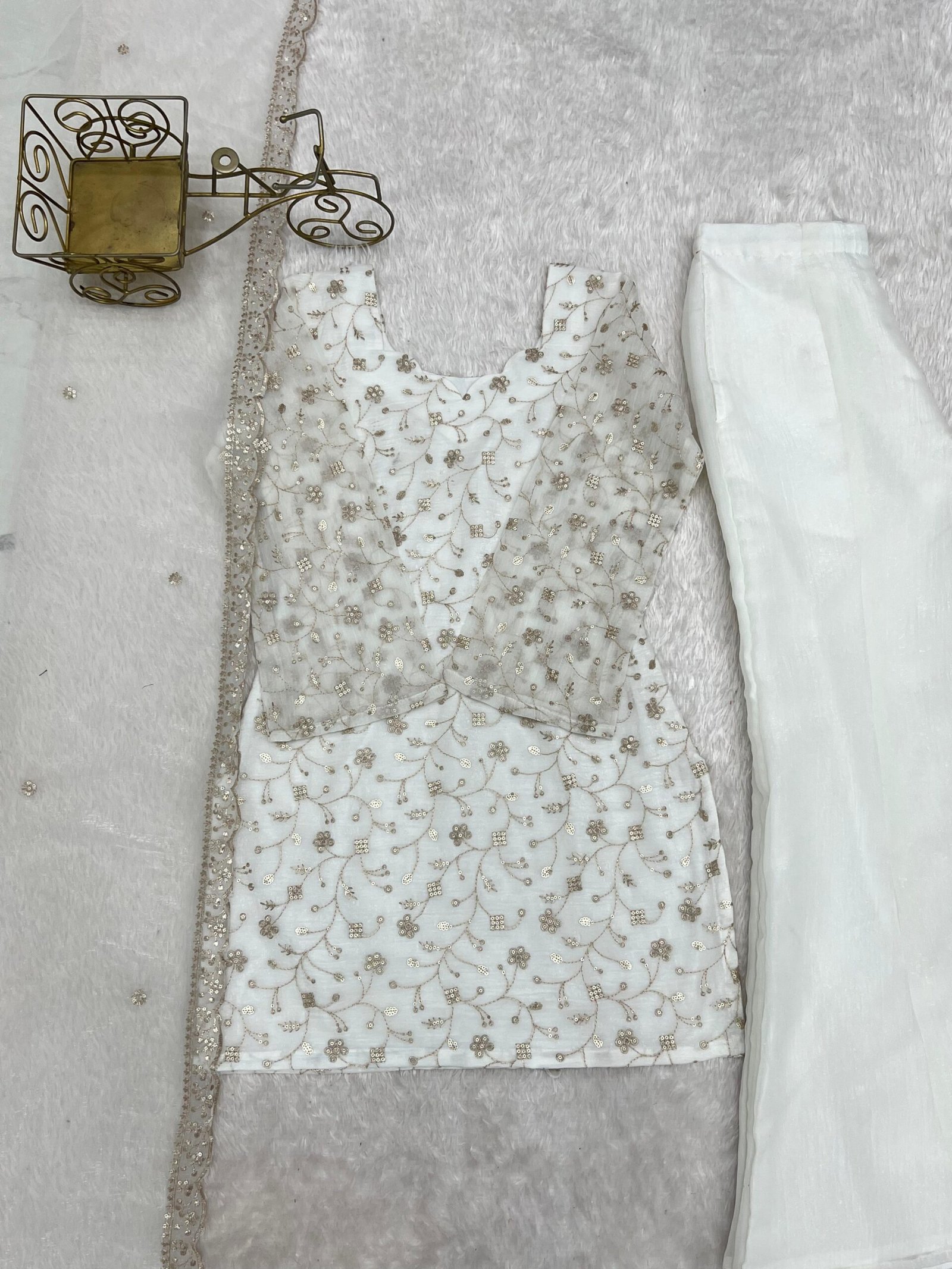 PRESENTING NEW CRUNCHY SILK FABRIC WITH EMBROIDERY SEQUENCE AND JARI WORK,TOP WITH DUPPTA SET,BELL BOTTOM PENT READY TO WEAR FABRIC : silk - Image 4