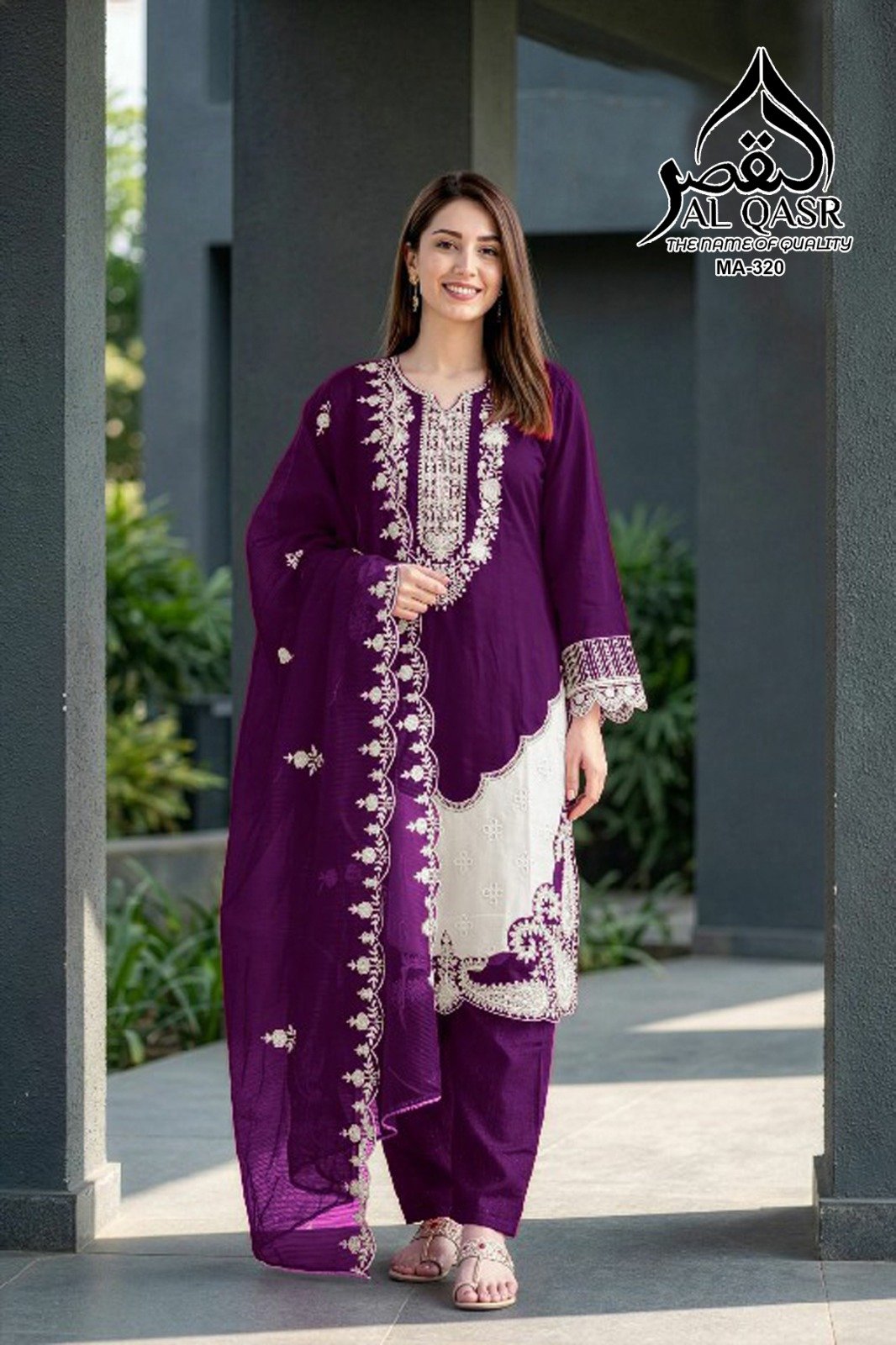 HEAVY FOX GEORGETTE WITH EMBROIDERY WORK AND HAND-KHATLI WORK - Image 5