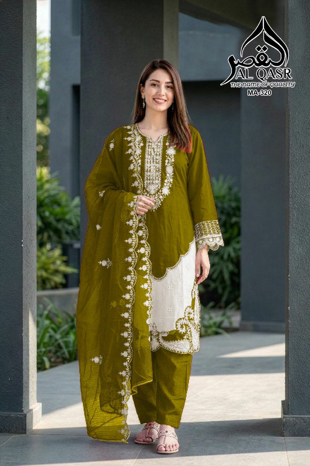 HEAVY FOX GEORGETTE WITH EMBROIDERY WORK AND HAND-KHATLI WORK