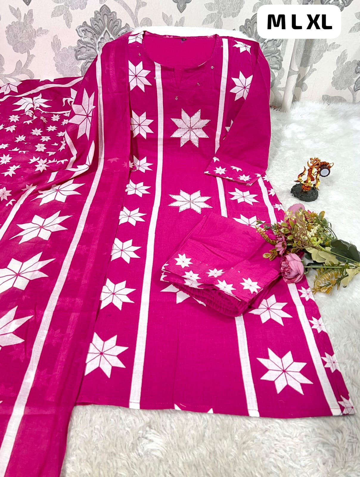 Presenting Beautiful Heavy quality cotton Fabric designer festive wear straight style kurti with pattern pant - Image 3