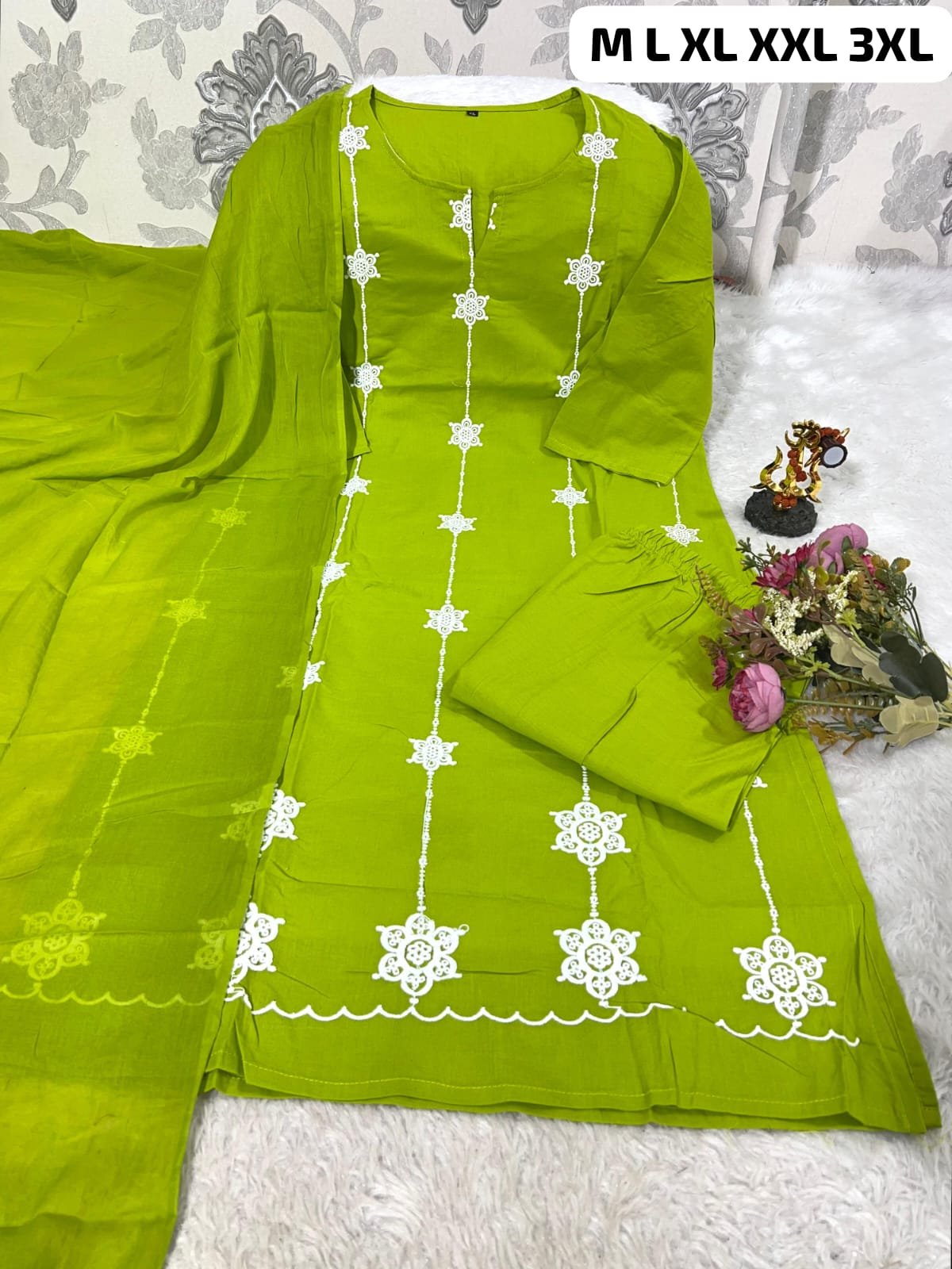 Presenting Beautiful Heavy quality cotton Fabric designer festive wear straight style kurti with pattern pant - Image 2