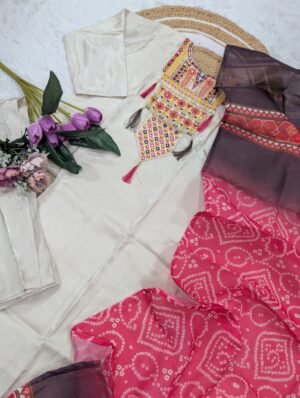 Alternative view of WOMEN PURE VISCOSE SIMER SILK EMBROIDERED KURTA SET