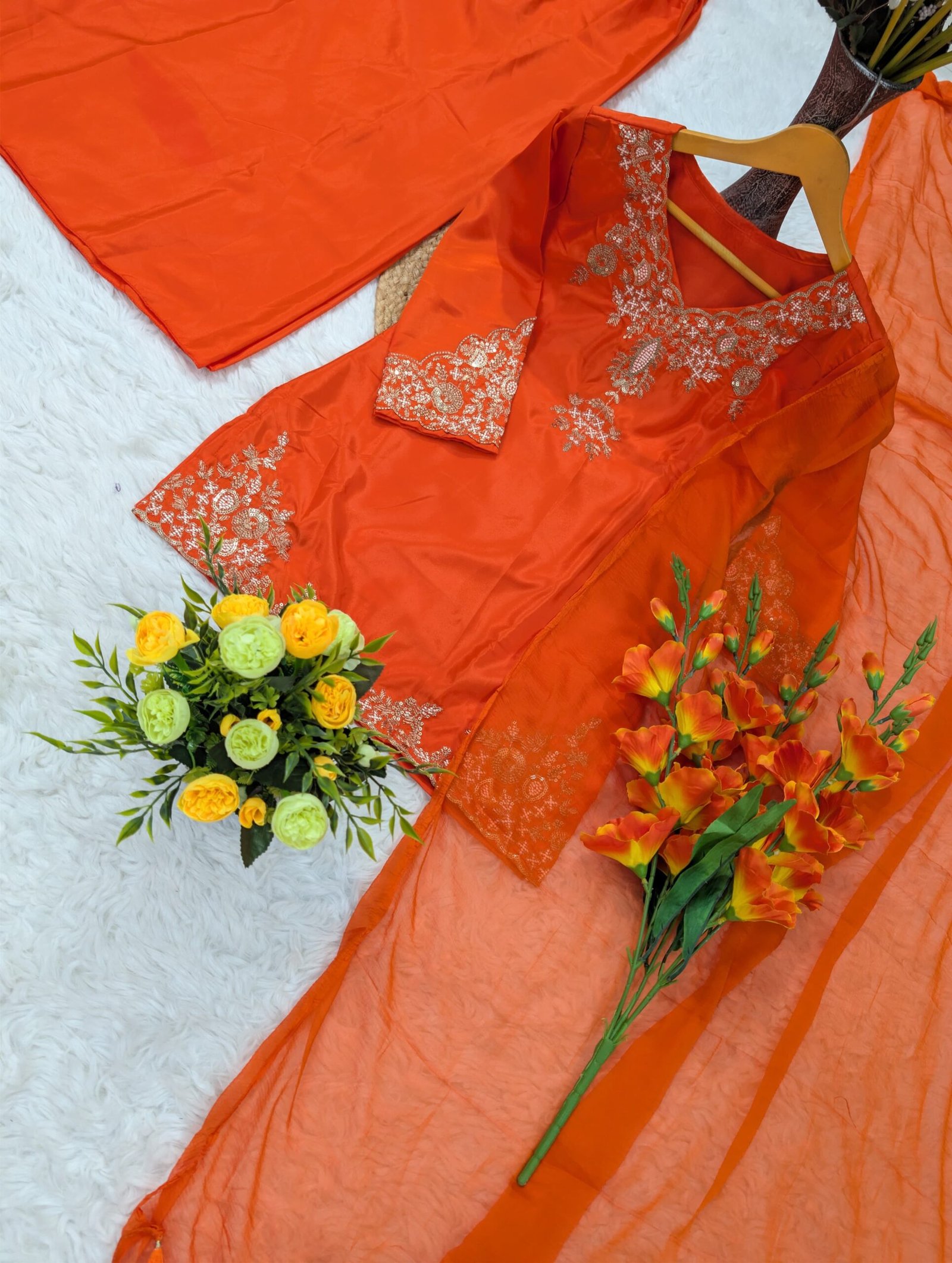 WOMEN'S PURE NATURAL CRAPE EMBROIDERED SARARA SET'S - Image 4