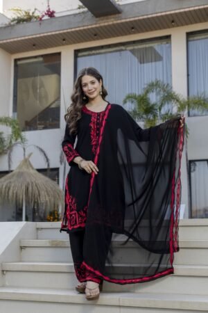 WOMEN FOX BLOOMING GEORGETTE EMBROIDERED KURTA SETS