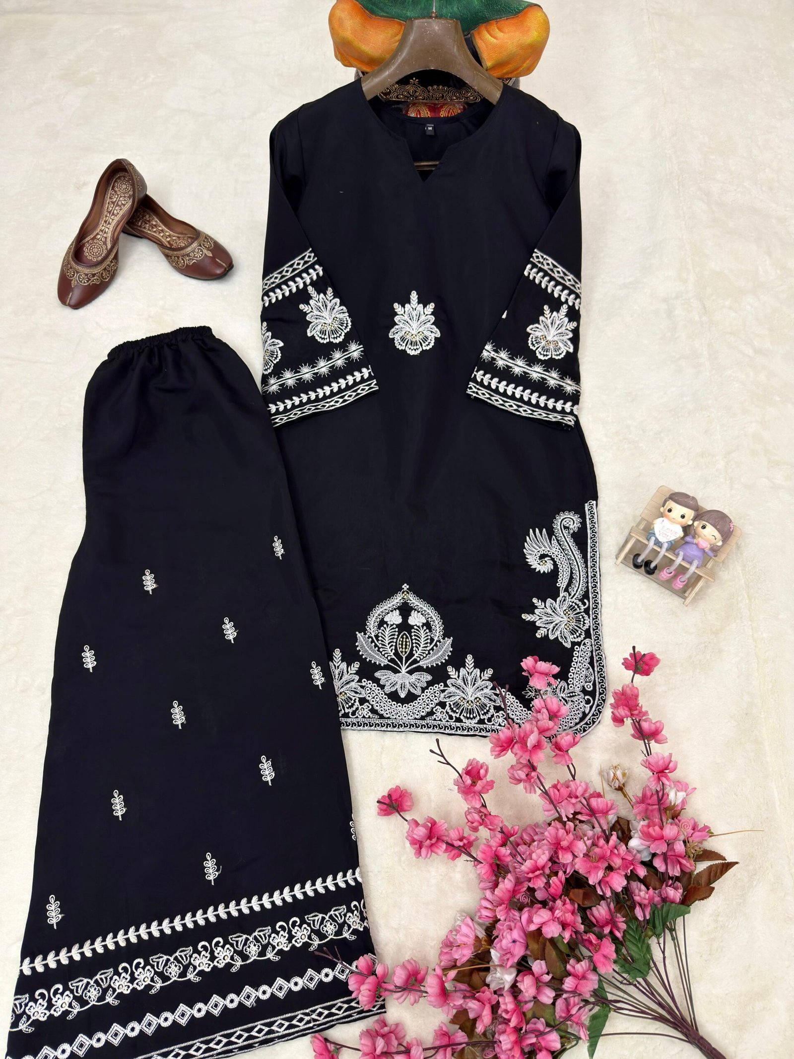 ENHANCE THE BEAUTY OF YOUR WARDROBE WITH THIS NEWLY LAUNCHED SUMMER SPECIAL CORDSET! - Image 2