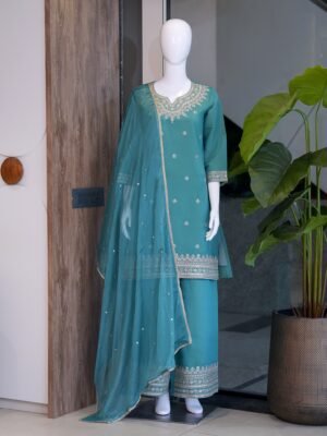 Alternative view of MOHILYA ELITE STUDIO LLP  DESIGNER WEAR FESTIVAL SPECIAL COLLECTION
