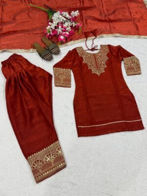 Alternative view of Launching New  Đěsigner Party Wear Look top with farshi salwar