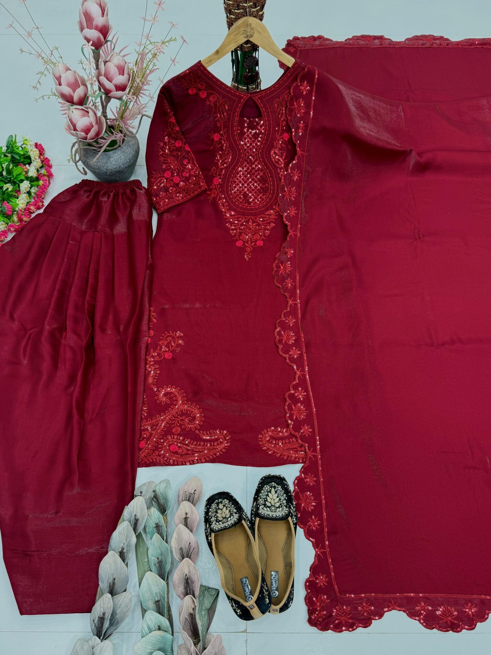 NEW DESIGNER HEAVY EMBROIDERY SEQUENCE WORK 3 PIS SUIT SET - Image 4