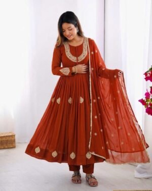 "Elegant Coading Work Designer Three Piece Set"