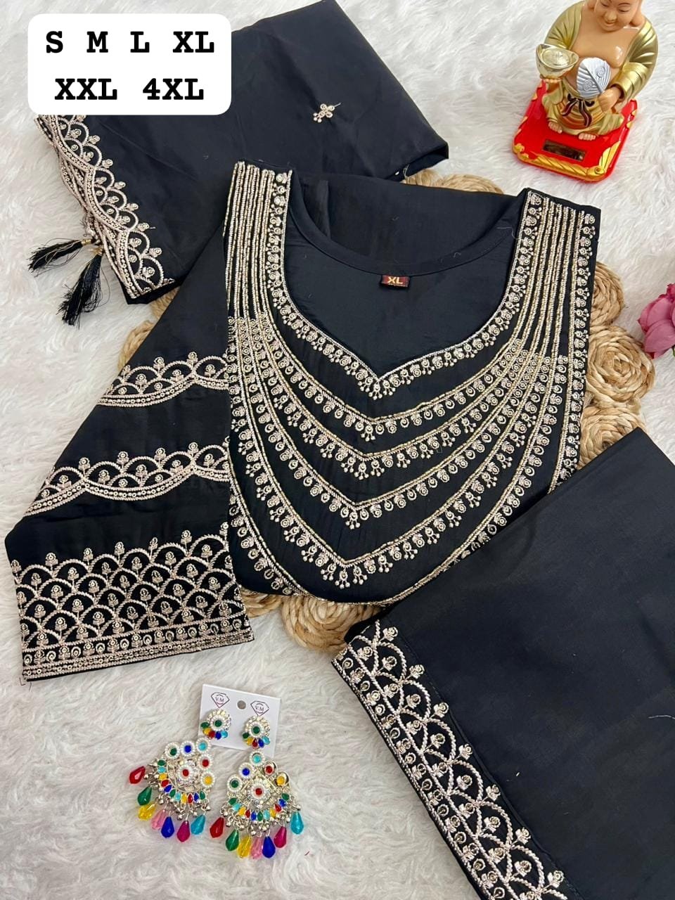 Upgrade your ethnic wardrobe with this beautiful Muslin fabric suit set in a classy Colorfull shade - Image 2