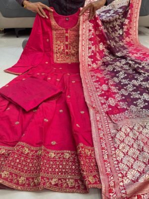 Alternative view of Anarkali Flared Kurti Pant Banarasi Dupatta Set