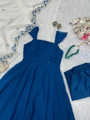Alternative view of With Ri8 Fashion Every women would be FLAME