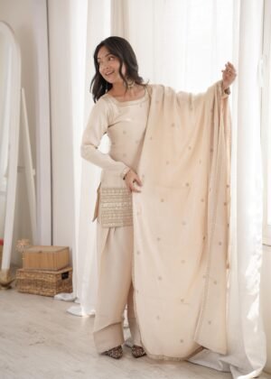 This colourfull  & fresh look outfit is perfect for upcoming festivities and weddings which provides you more comfort and style