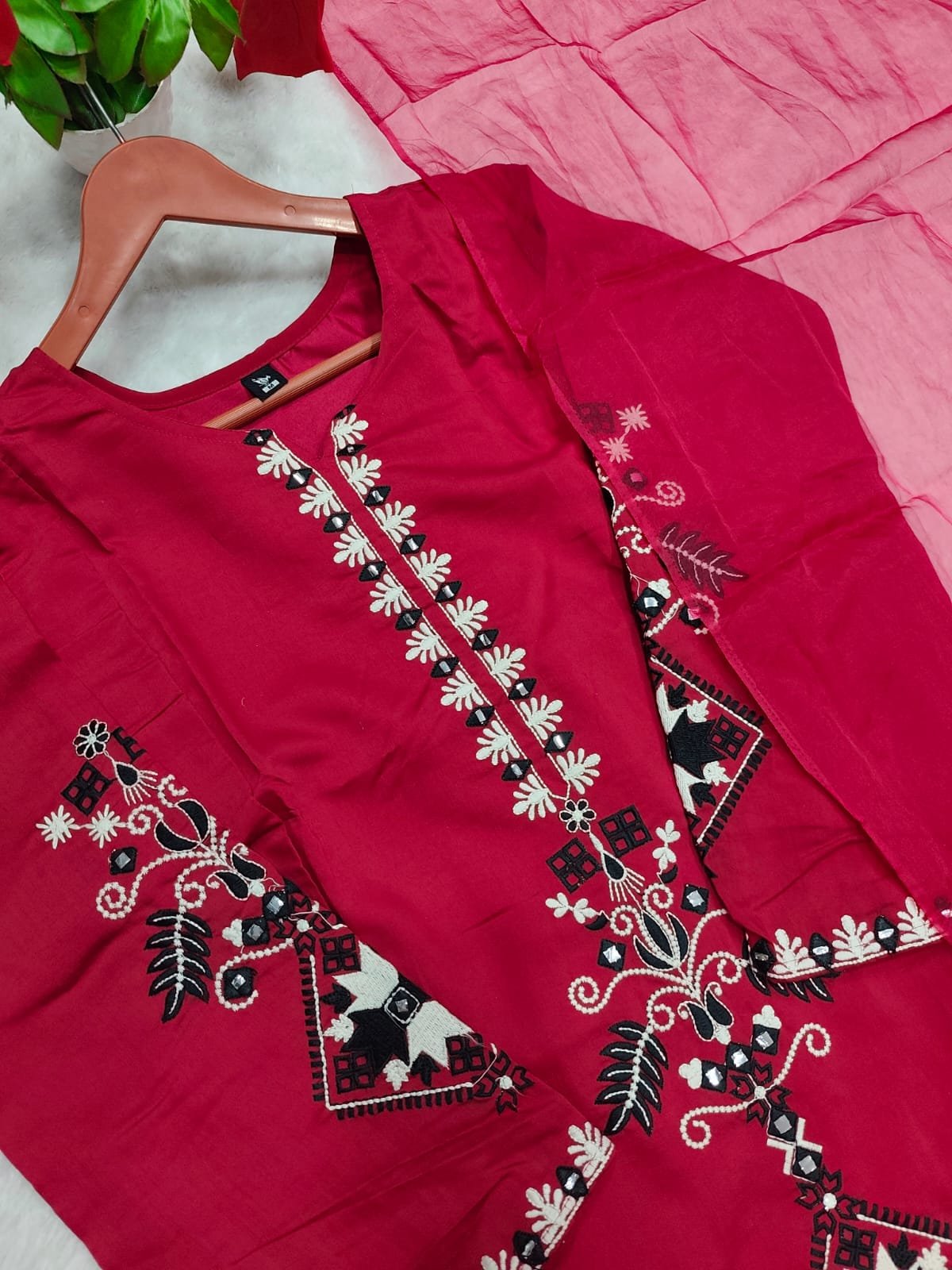 Today We are Launching Exclusively Readymade Pakistani Suits & Party Wear Collection ... - Image 5
