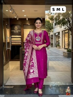 Elevate your wardrobe with our exquisite RANGEELA Silk Kurti Pant Dupptta🧿