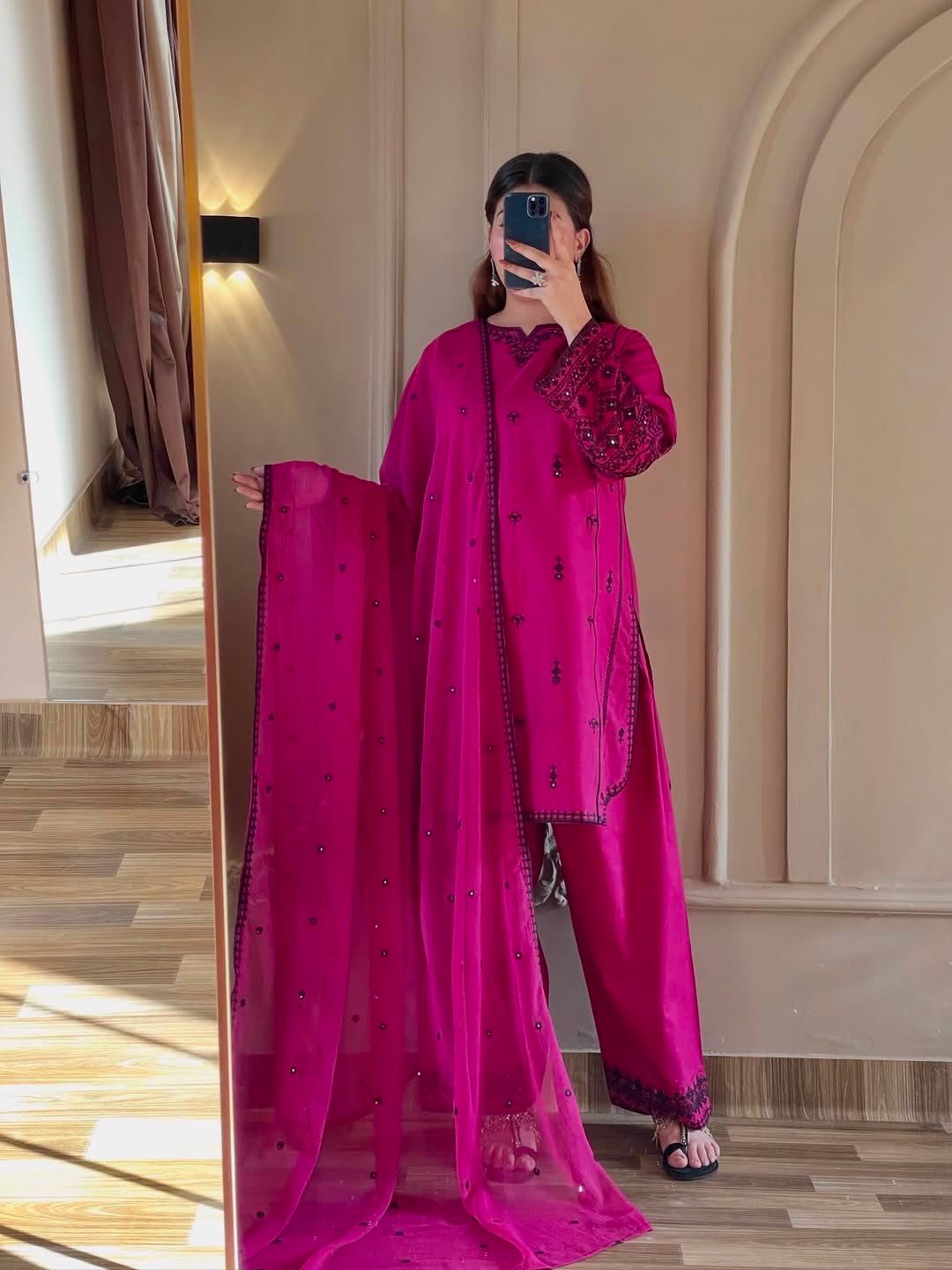 Category: Women’s Ethnic Wear