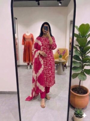 Alternative view of BEAUTIFUL FLORAL KURTI-PANT-DUPPATA