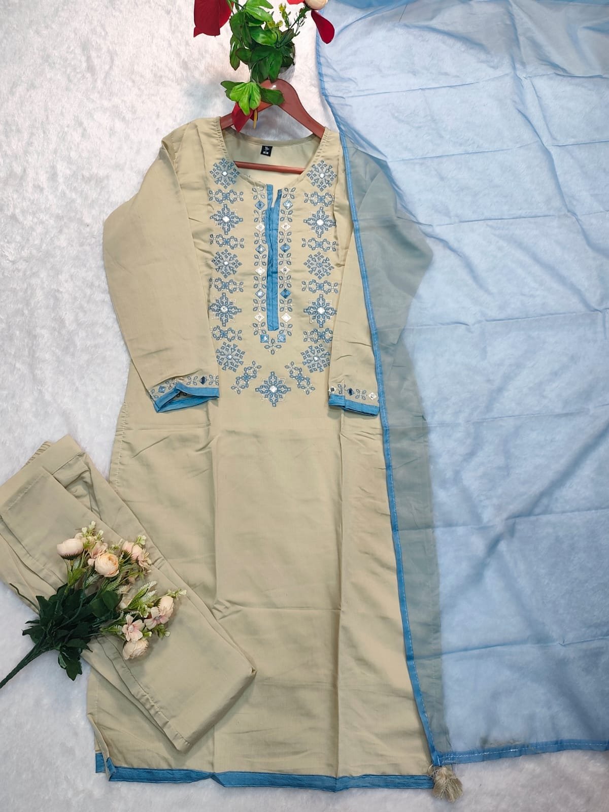 Today We are Launching Exclusively Readymade Pakistani Suits & Party Wear Collection - Image 2