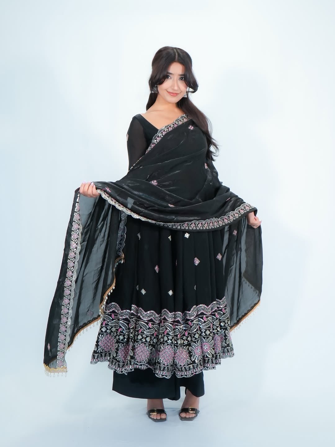 Designer Anarkali Set – Elegant Ethnic Wear
