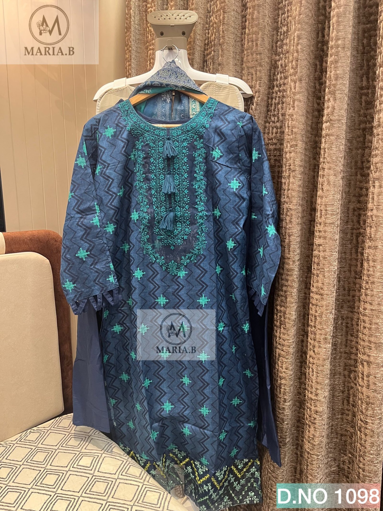 FULL STITCHED PRINTED COTTON TOP WITH EMBROIDERY AND STYLING IN NECK & SLEEVES - Image 2