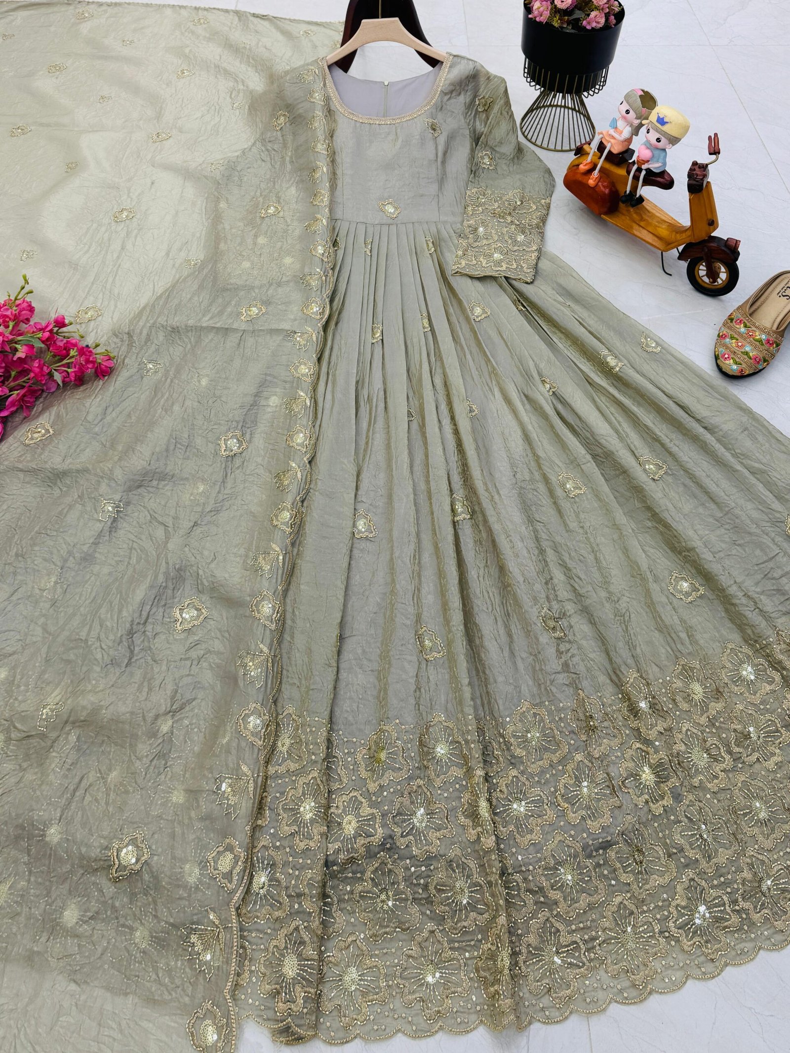 AK-Series New Designer Party Gown Pent & Dupatta Set - Image 4