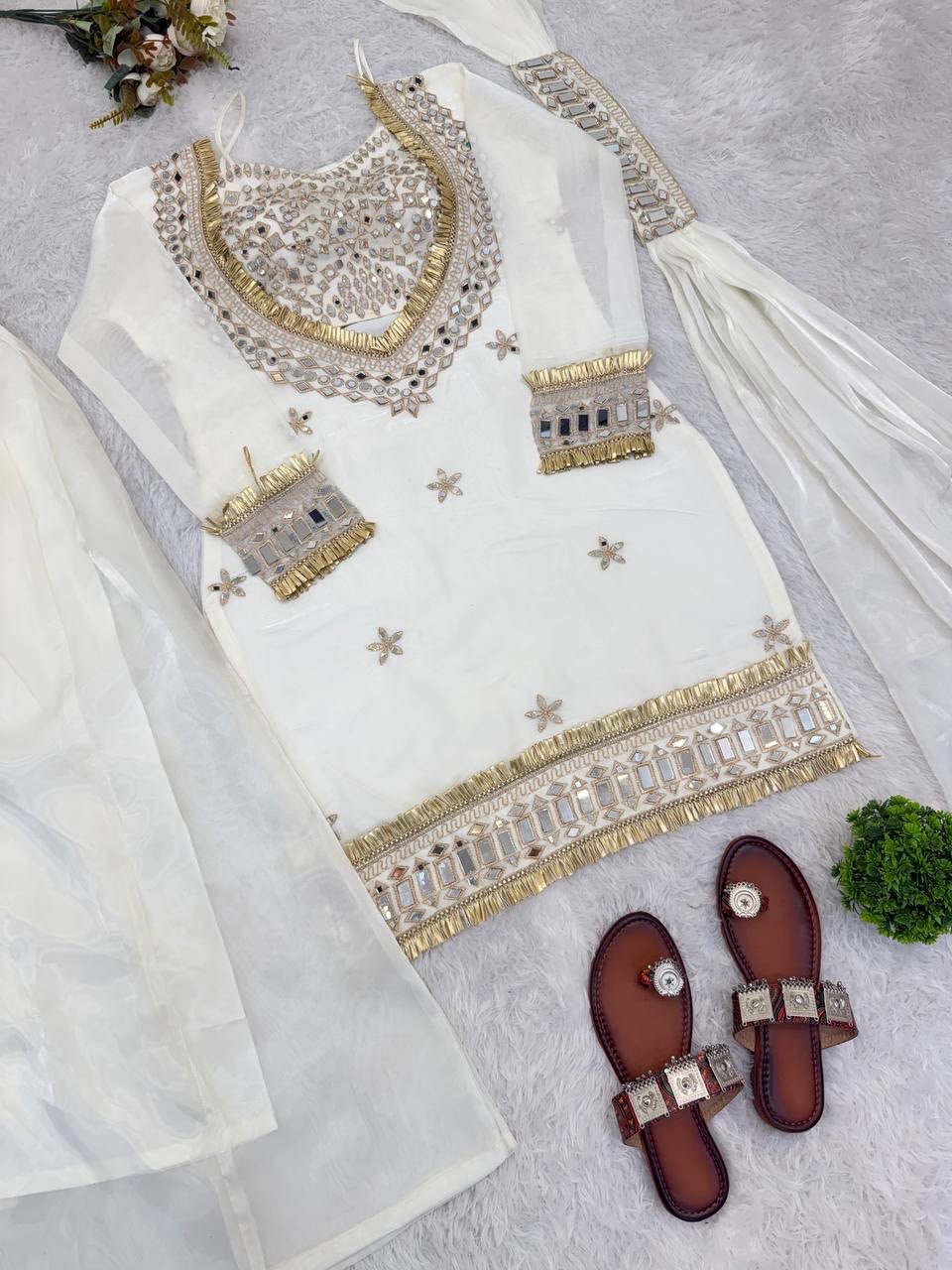 Category: Women’s Ethnic Wear - Image 2