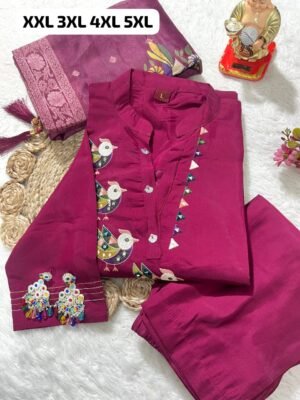 Alternative view of Graceful  Traditional Work Suit Set