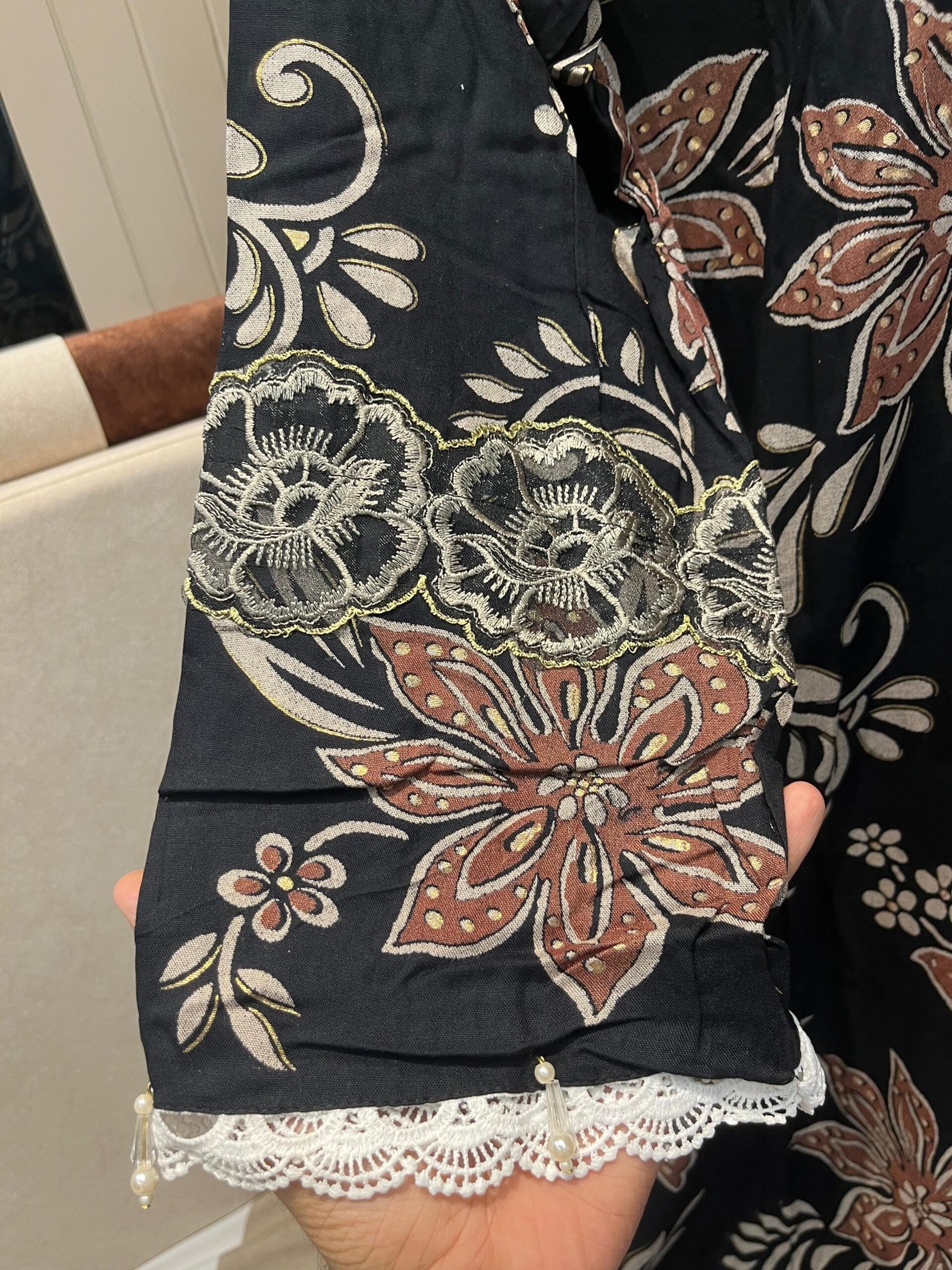 FULL STITCHED RAYON PRINTED WITH EMBROIDERY NECK/SLEEVES AND DAMAN WITH CUTWORK/TUSSELS - Image 8