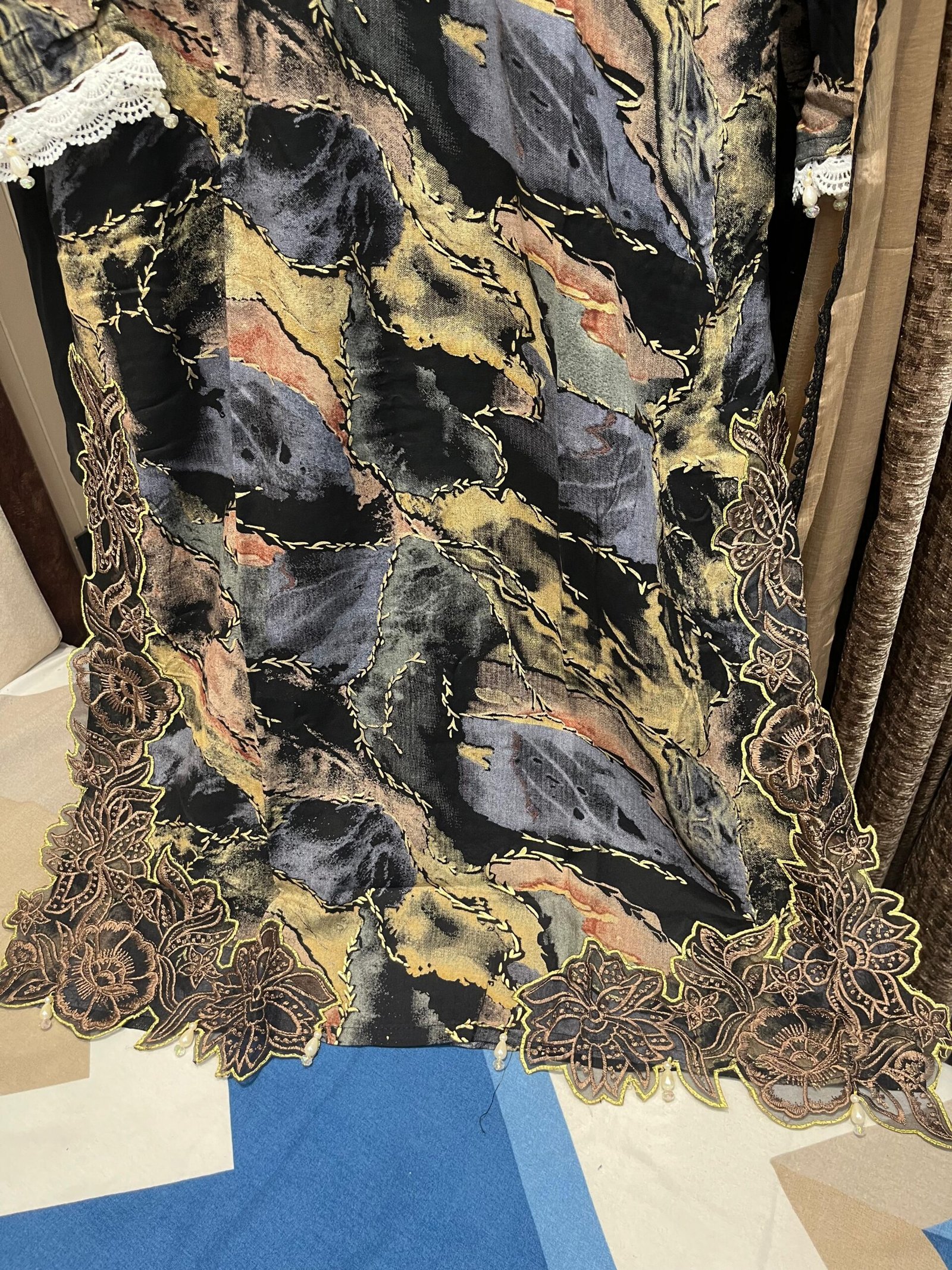 FULL STITCHED RAYON PRINTED WITH EMBROIDERY NECK/SLEEVES AND DAMAN WITH CUTWORK/TUSSELS - Image 3
