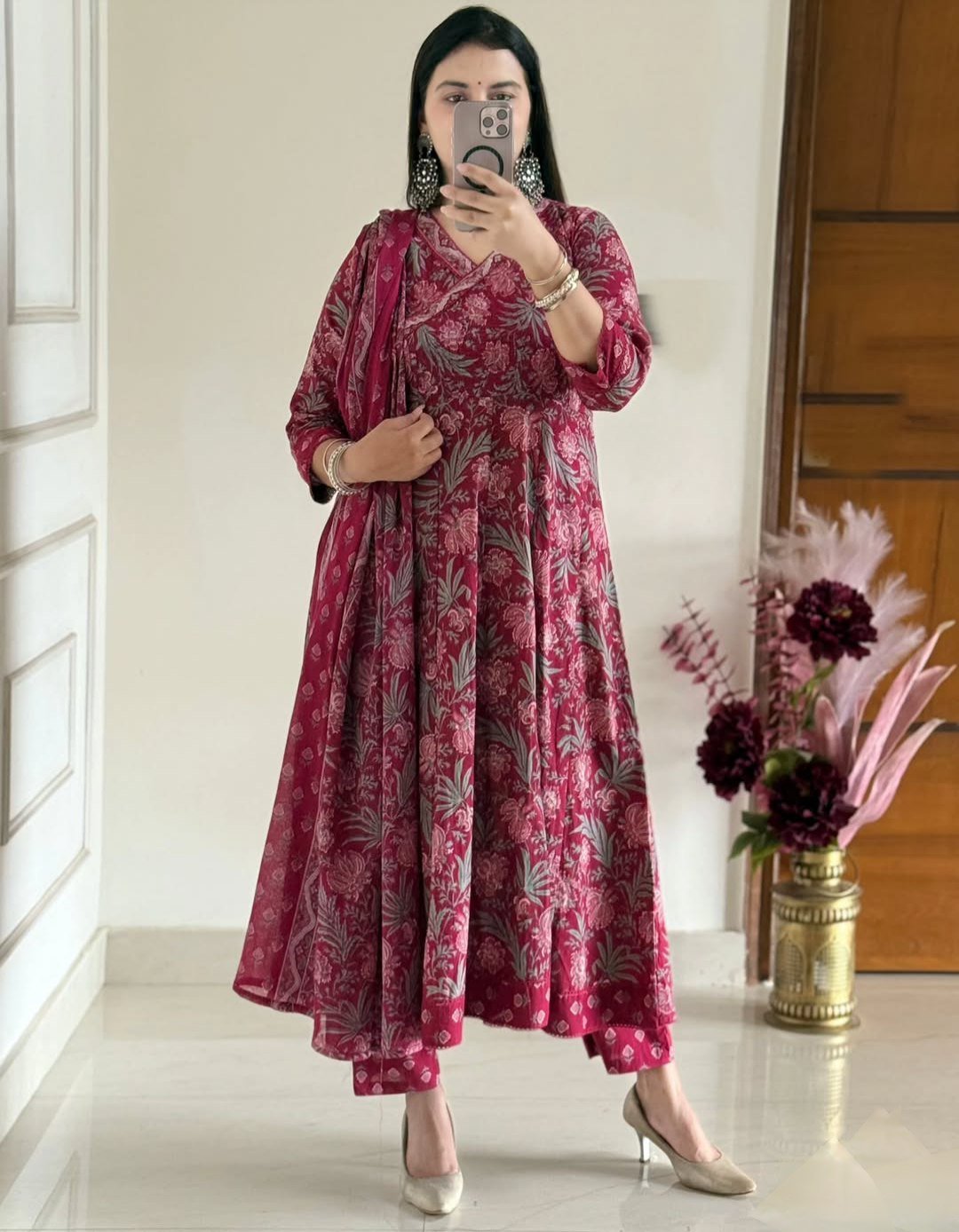 EXCLUSIVE ANARKALI ROUND KURTI PANT DUPATTA SET