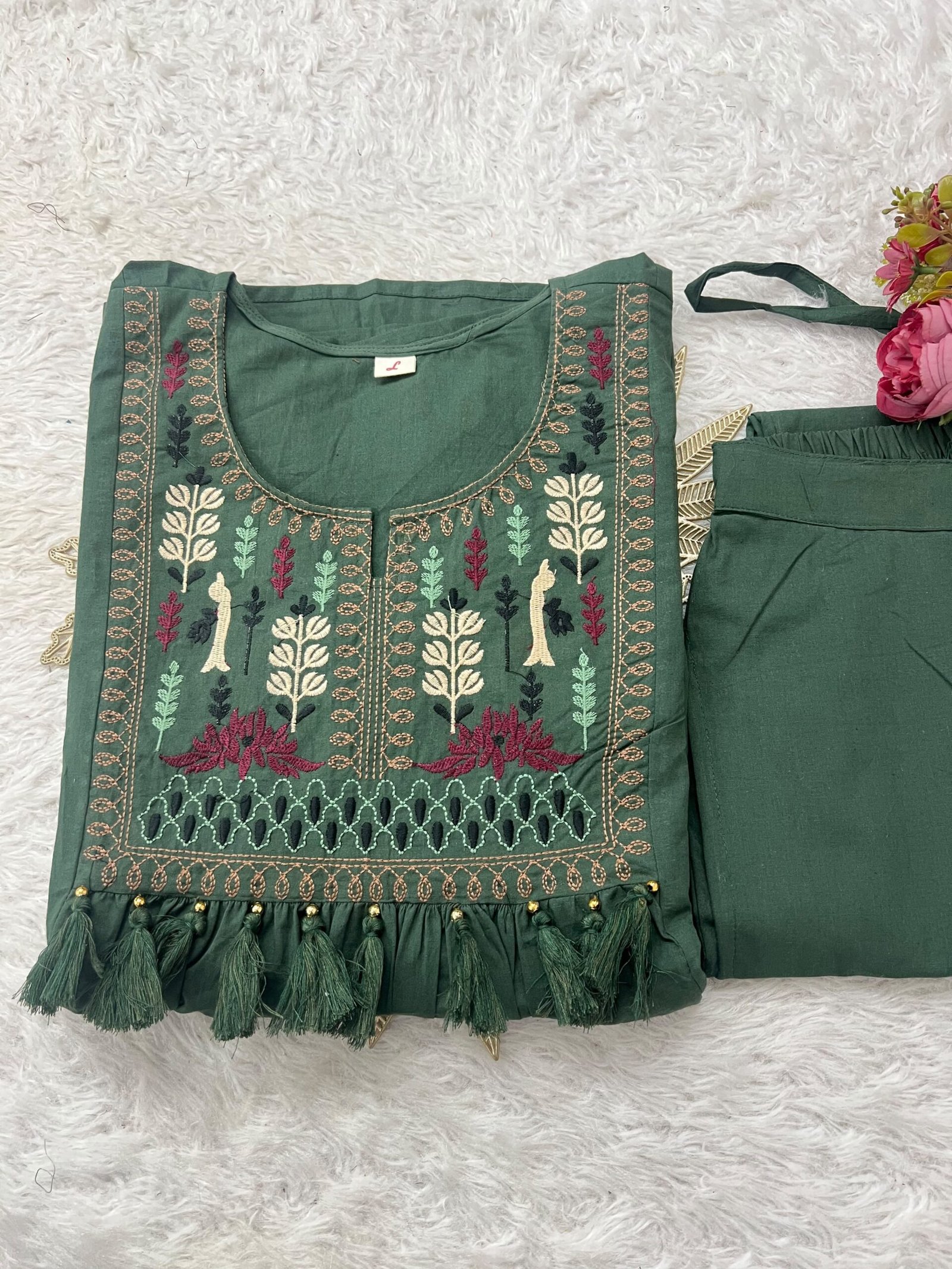 Pure Cotton Cord-set With Beautiful Embroidery Work - Image 2