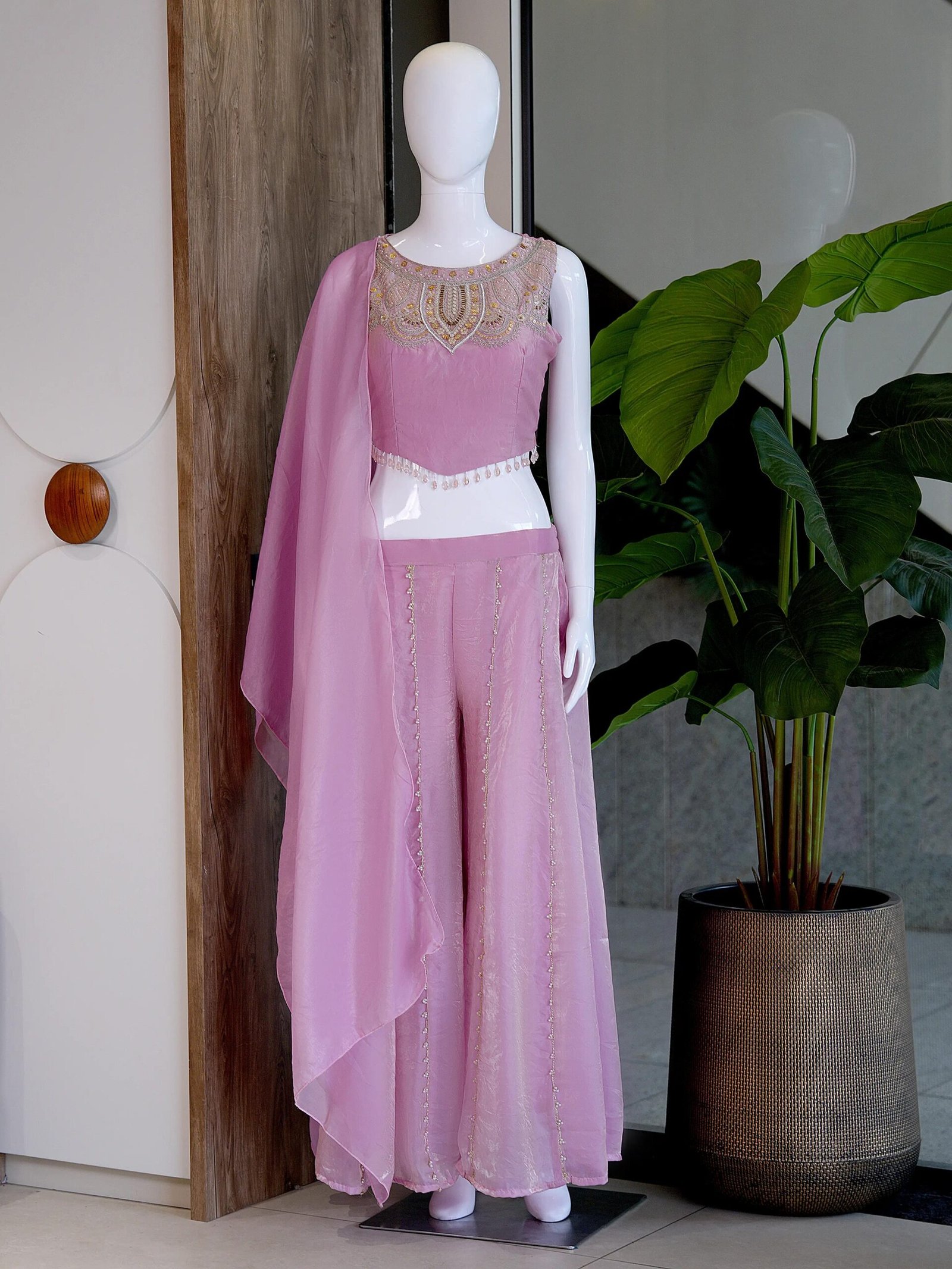 MOHILYA ELITE STUDIO LLP DESIGNER INDO-WESTERN LUXURY EDIT - Image 3