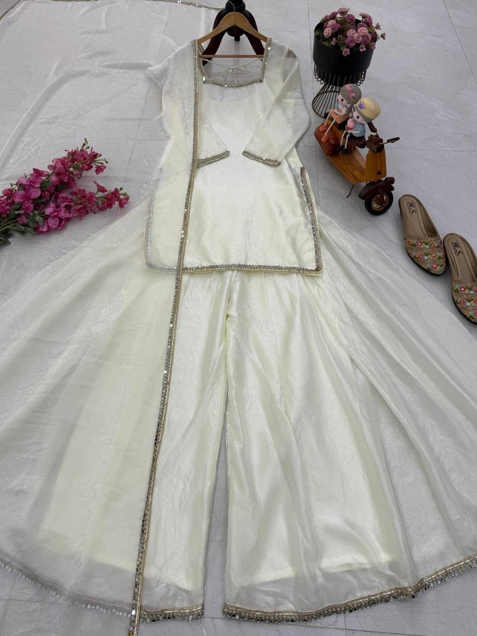 AK-Series New Designer Party Top Pallazo & Dupatta Set - Image 2
