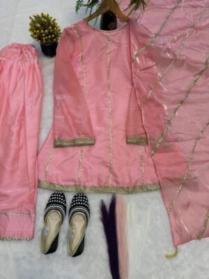 Alternative view of Launching New Đěsigner Party Wear Look top with farshi salwar