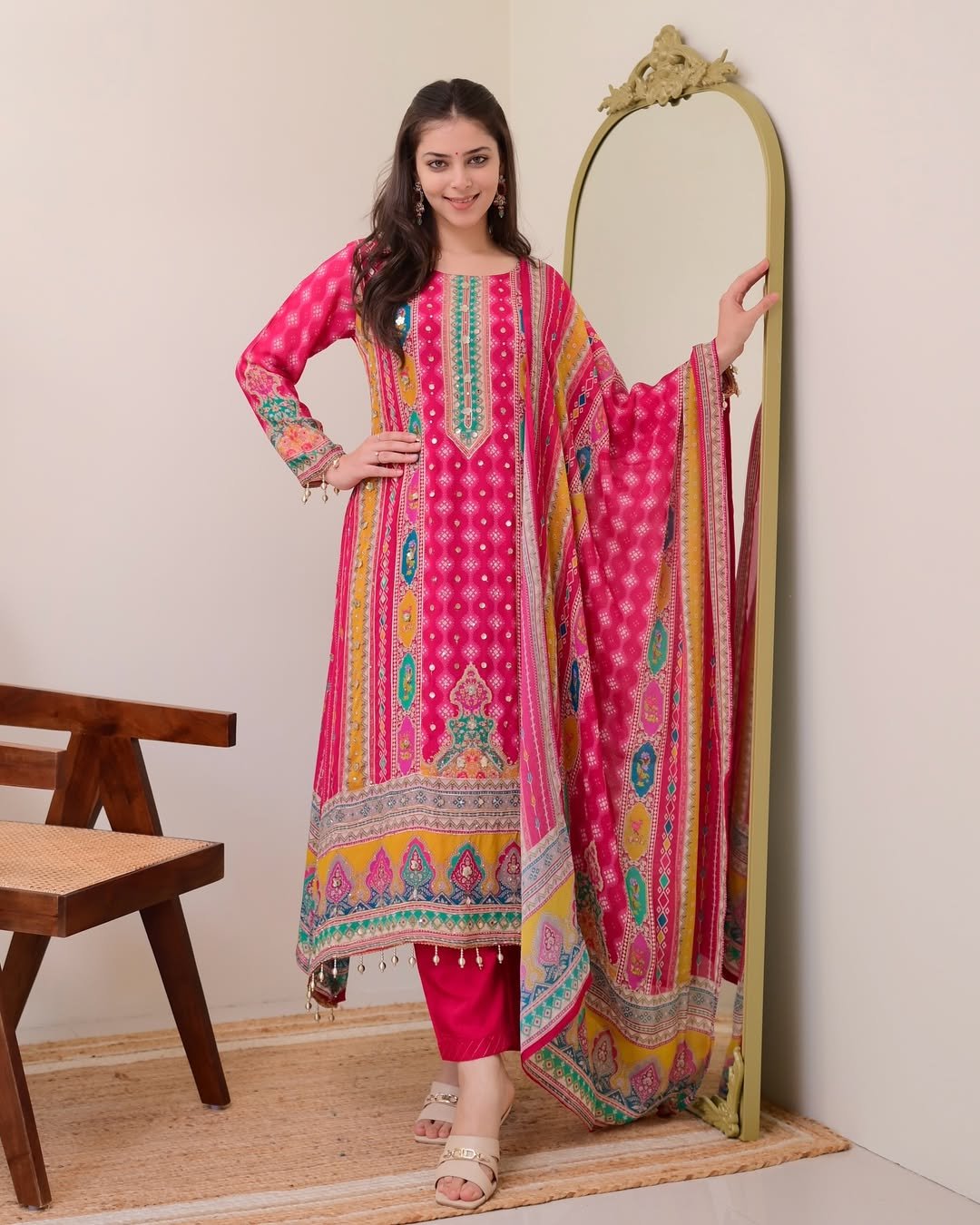 NEW ARRIVALS PINK SHANTI ANARKALI KODI ROUND SET