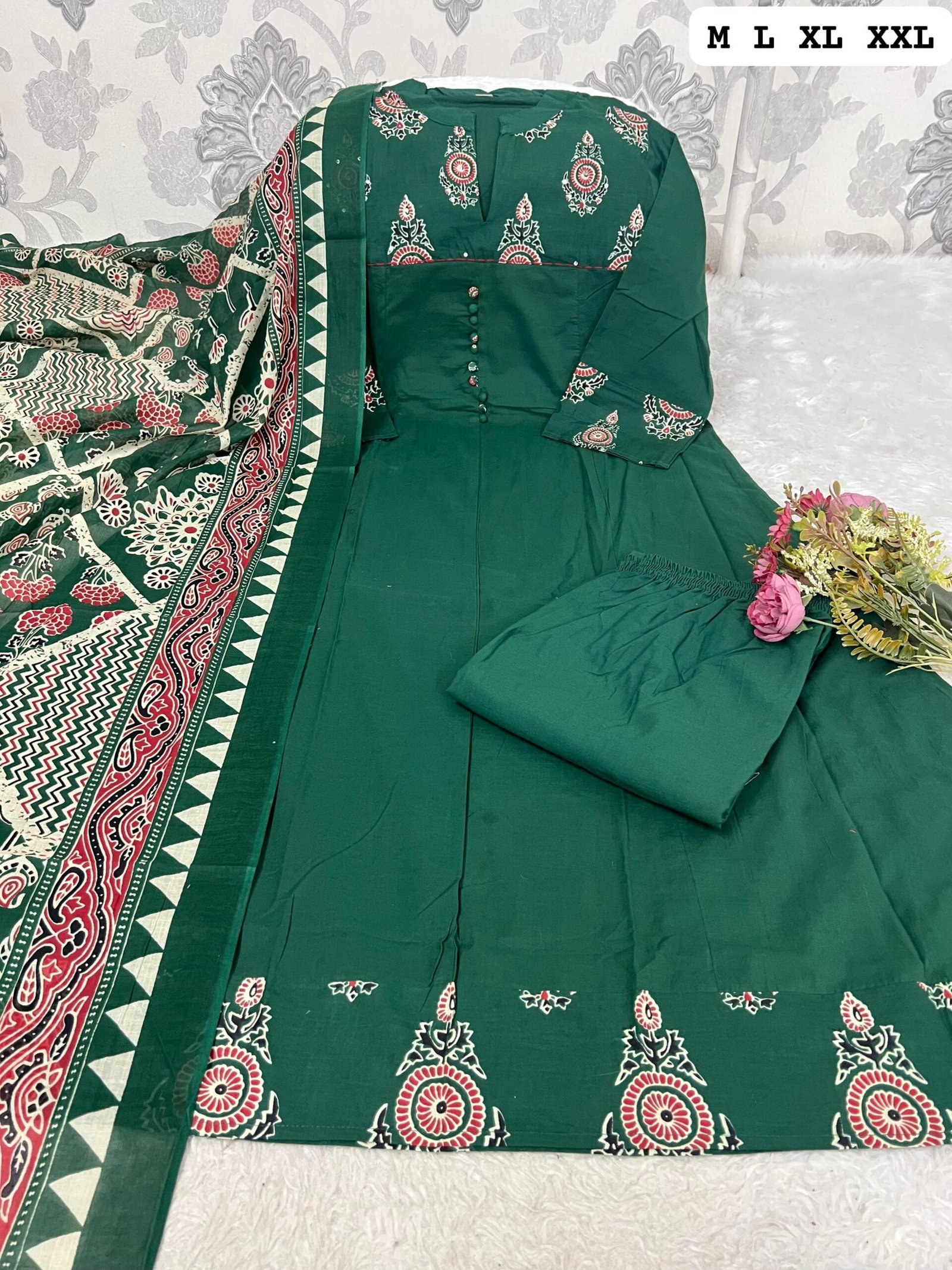 Look straight out of a dreamy movie set as you turn around and walk in this elegant flaired suit ! The perfect of traditional wear* - Image 6