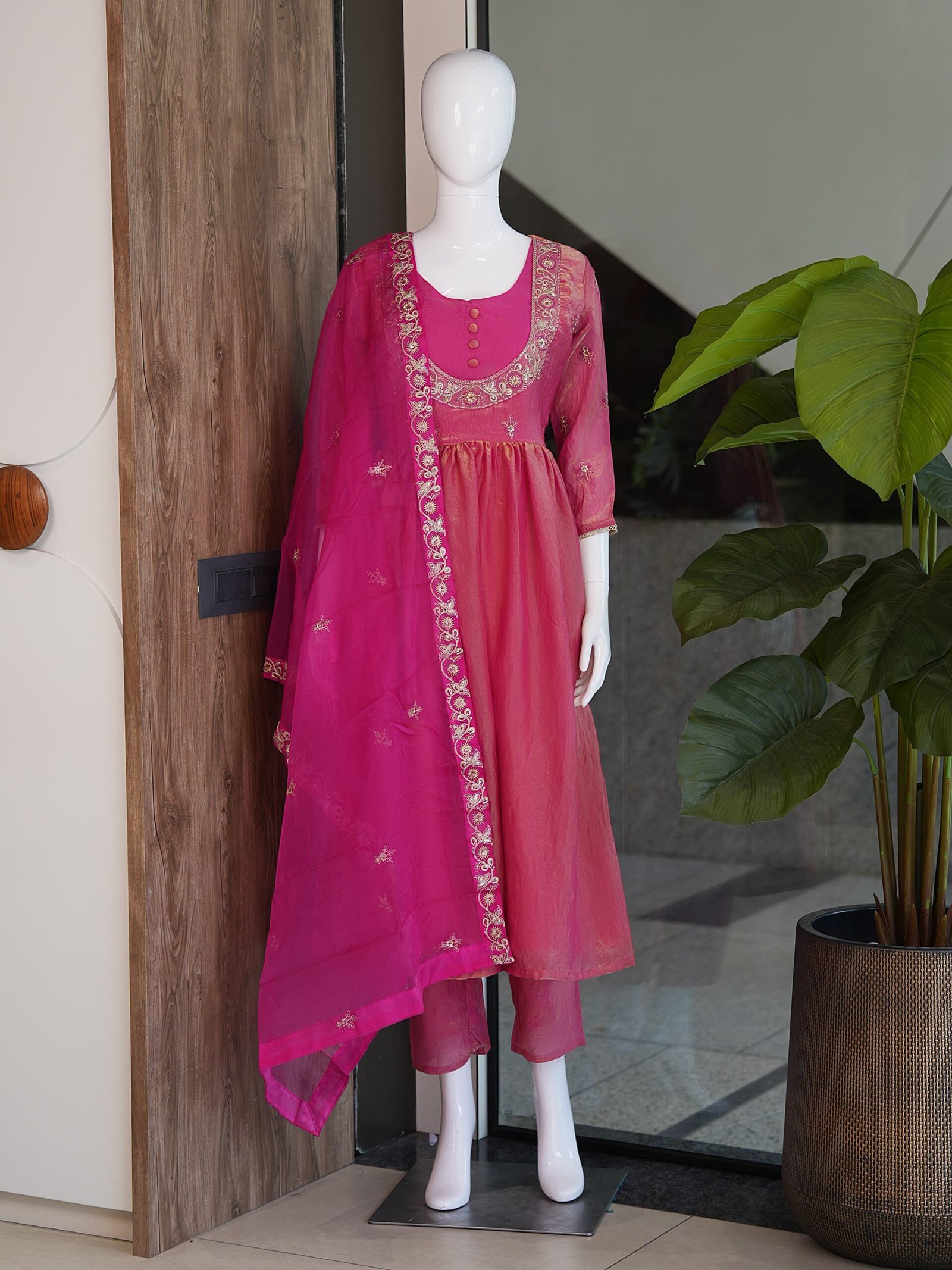DESIGNER ETHNIC WEAR FESTIVAL SPECIAL COLLECTION - Image 2