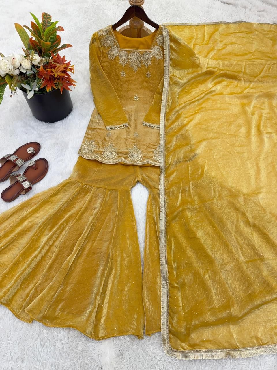 Category: Women’s Ethnic Wear - Image 2