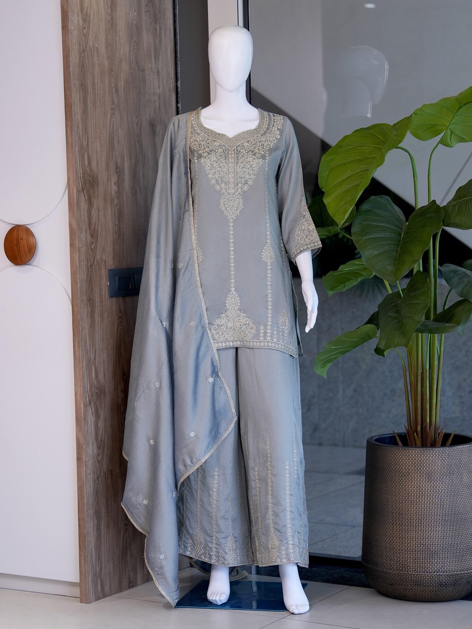 DESIGNER WEAR FESTIVAL SPECIAL COLLECTION - Image 2