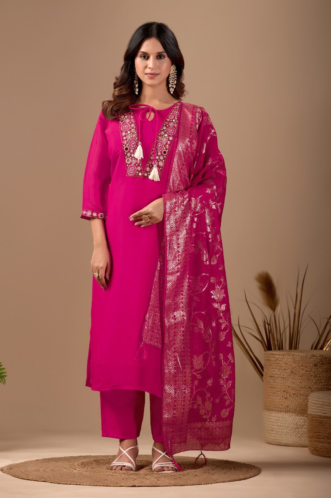 NEW Office/Collage/PARTY Wear Best Collection 3piece Kurti Pant Dupatta Set - Image 3