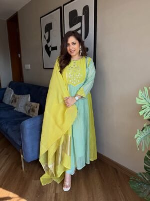 Launching New  Đěsigner Festival Special Pure Mul Chanderi With Jequard Wiving Lagadi Duppata  & Pent Suit Set