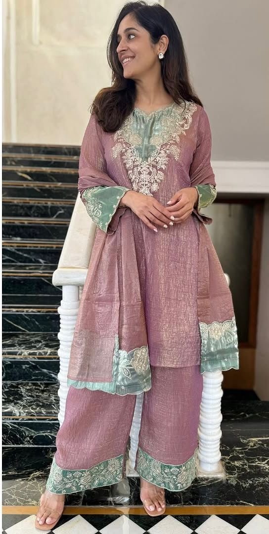 AK NEW ĐĚSIGNER PARTY WEAR TOP AND PANT WITH FANCY DUPPATA AND EMBROIDERY WORK