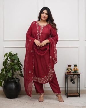 WOMEN'S PURE VISCOSE CHANDERI SILK KURTA SETS