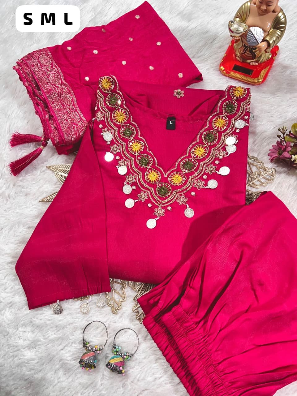 Look straight out of a dreamy movie set as you turn around and walk in this elegant flaired suit ! The perfect of traditional wear - Image 2